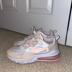 Wmns Air Max 270 React 'Crimson Tint', Size 10